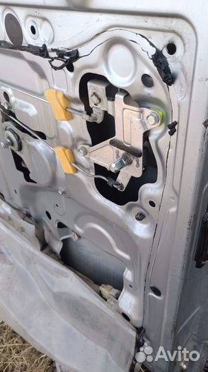 Дверь Daihatsu Hijet S321V, S330V, S331V, S331W