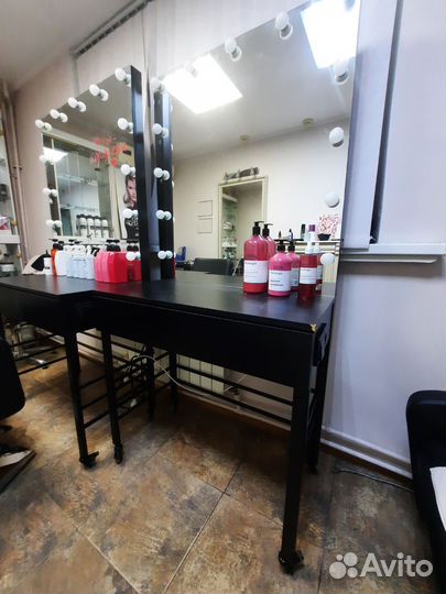 Парикмахерский стол