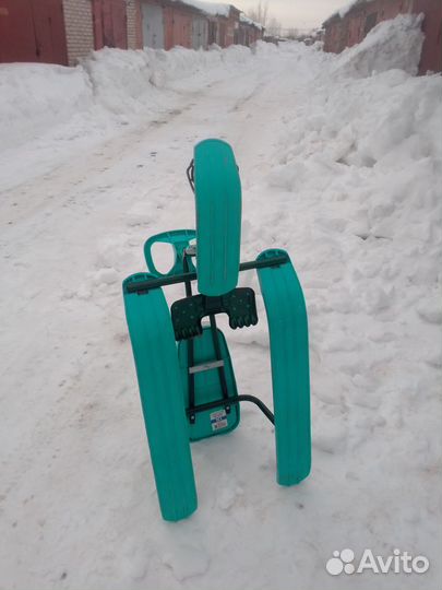 Детский снегокат бу