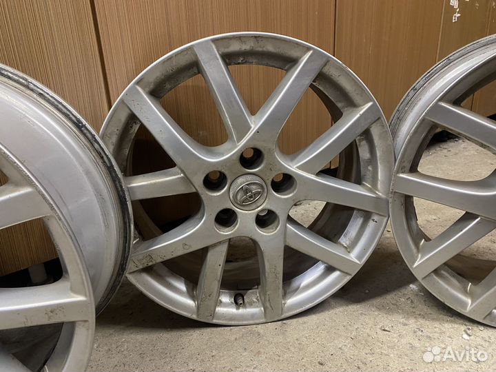 Оригинальные диски на toyota r17