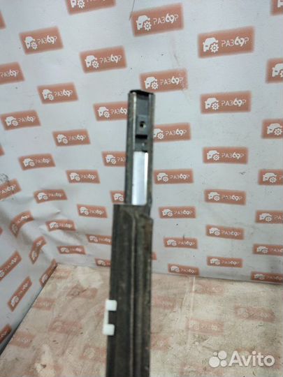 Уплотнитель стекла двери бархотка задний правый