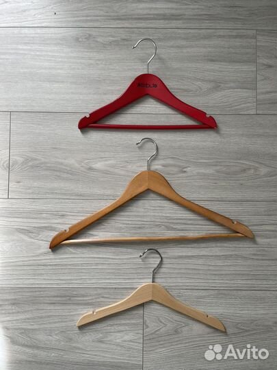 Вешалки плечики детские и взрослые