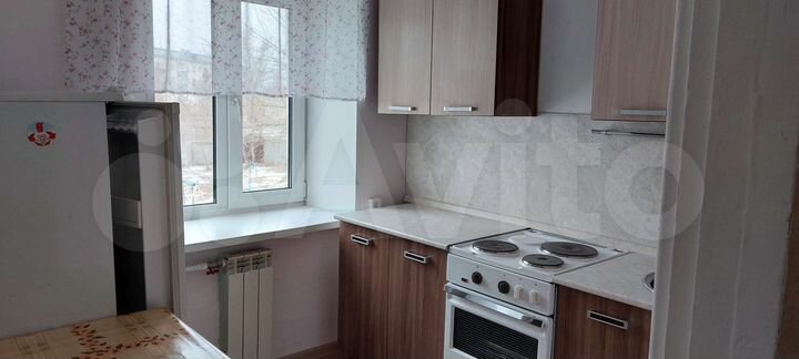 2-к. квартира, 42 м², 2/4 эт.