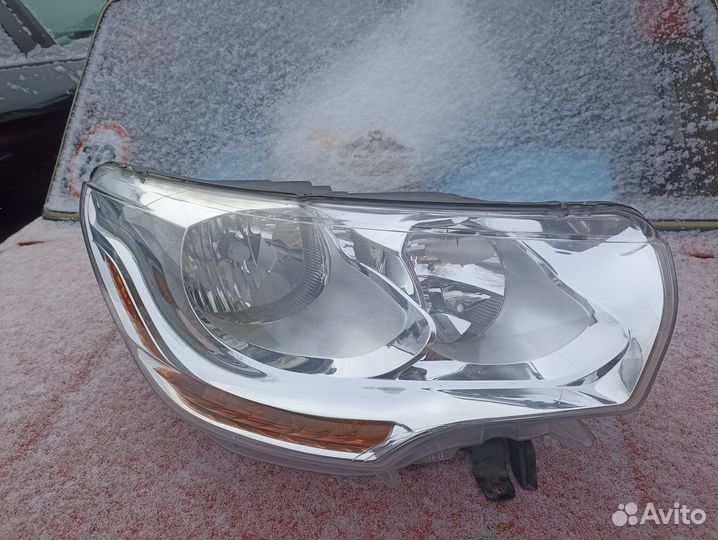 Фара правая Citroen C4B7