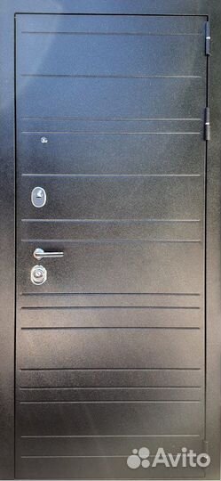 Входная дверь Гарант Зеркало белый сандал