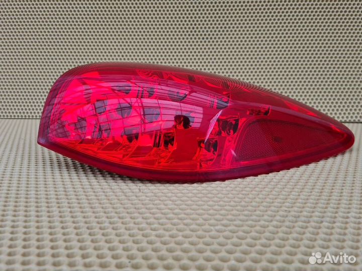 Фонарь в крыло задний правый Infiniti Ex Qx50 J50