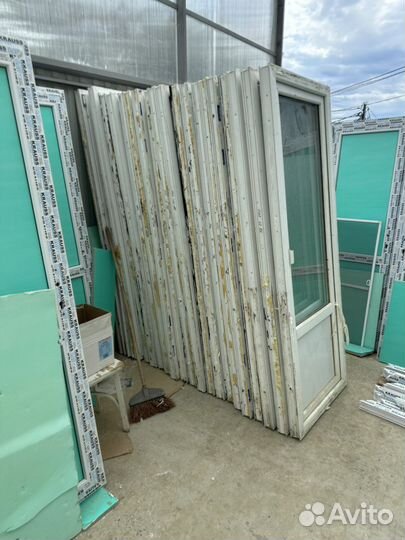 Пластиковые двери бу