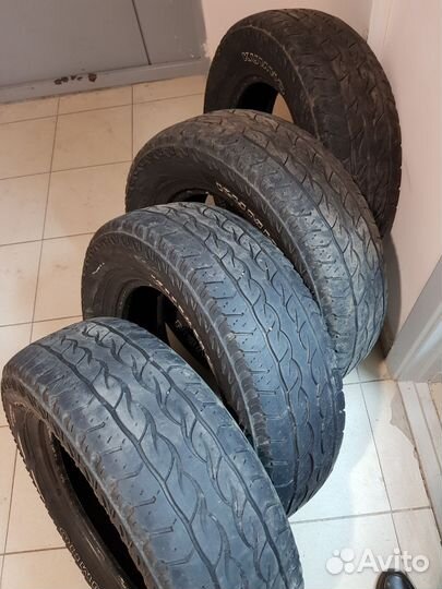 Kumho Road Venture AT 235/70 R16 104S