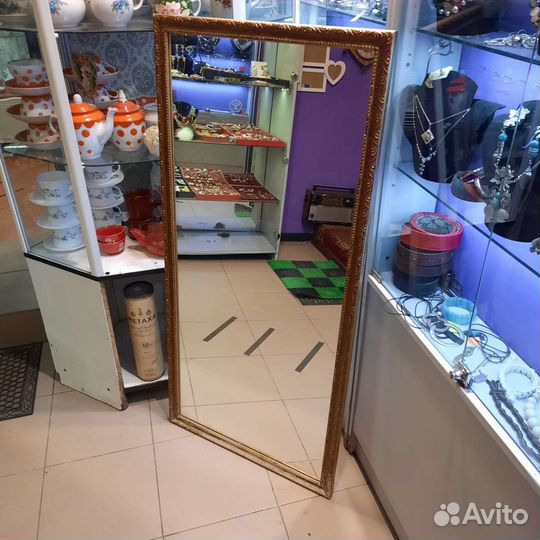 Зеркало В багете