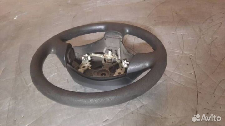 Руль Toyota Corolla Verso 2003