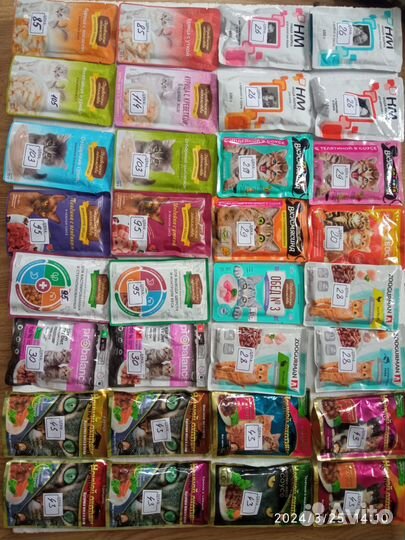 Паучи и влажный корм для собак и кошек