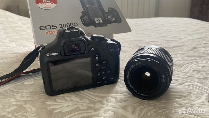 Зеркальный фотоаппарат canon eos 2000d