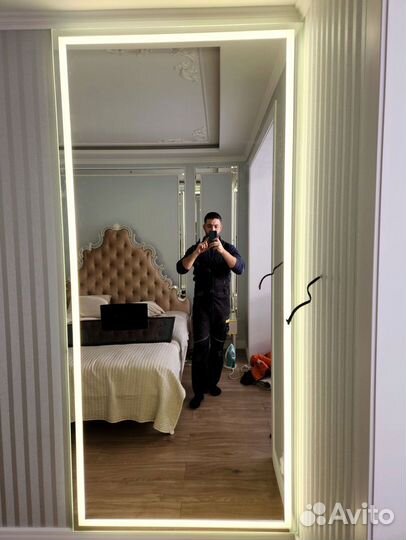 Зеркало на заказ с подсветкой