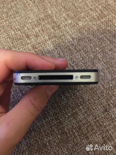 iPhone 4S, 16 ГБ