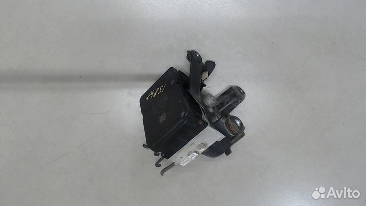 Блок абс, насос Toyota Tundra, 2012