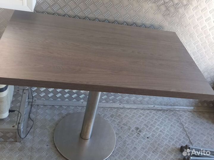 Стол
