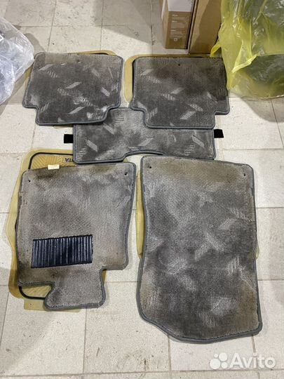 Продаю коврики Тойота