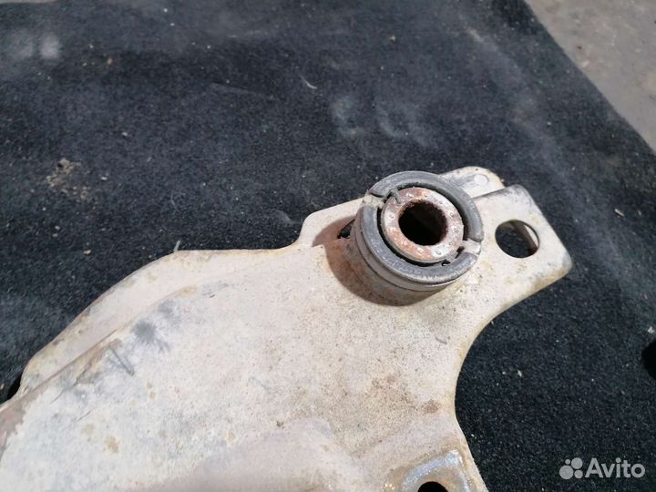 Подрамник передний Ford Focus 2