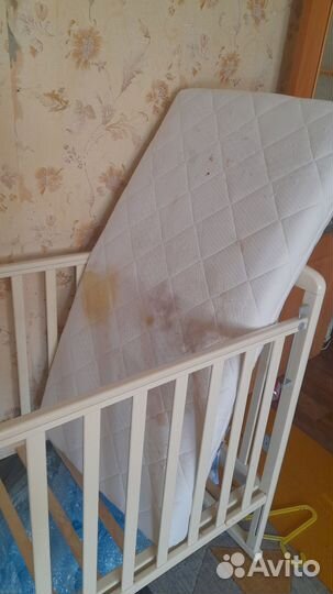 Детская кроватка