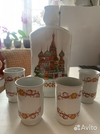 Кувшин фарфор в наборе со стаканами