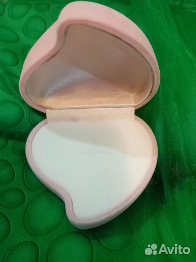 Футляры для ювелирных украшений Одним лотом