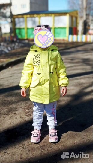 Куртка демисезонная для девочки 104