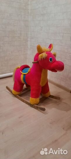 Детская качалка лошадь