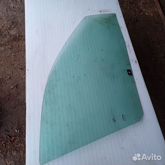 Боковые стекла передние задние renault megan 1