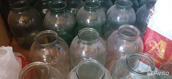Банки и бутылки стеклянные