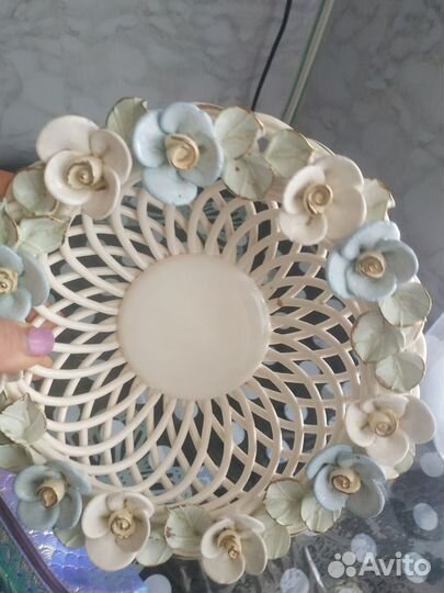 Фарфоровое блюдо