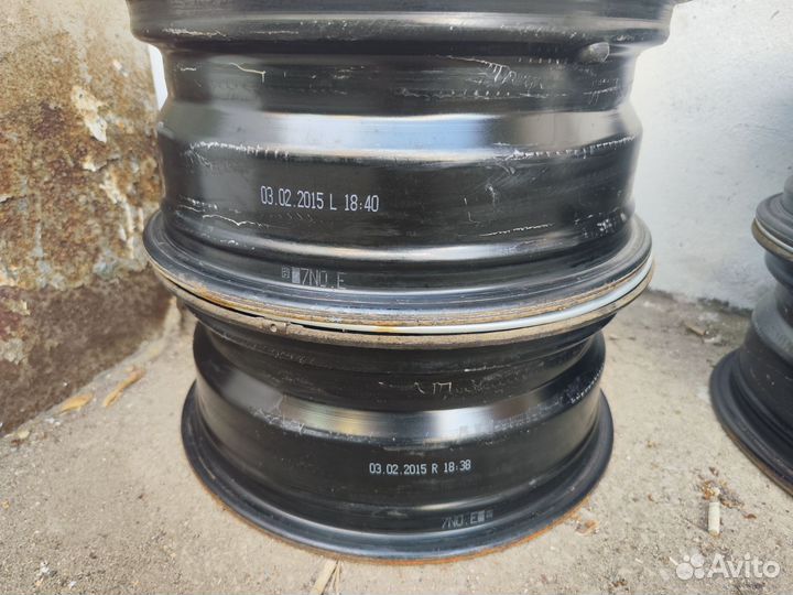 Продам штампованные диски на VW Tiguan