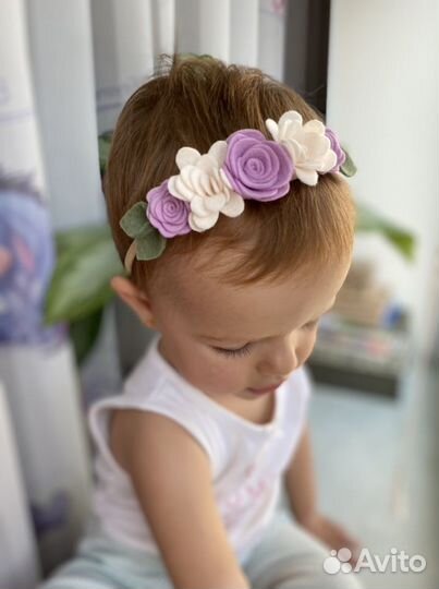 Ободок с цветами из фетра