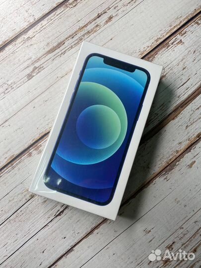 iPhone 12, 64 ГБ