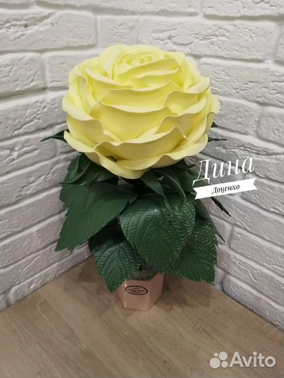 Настольный светильник Розы