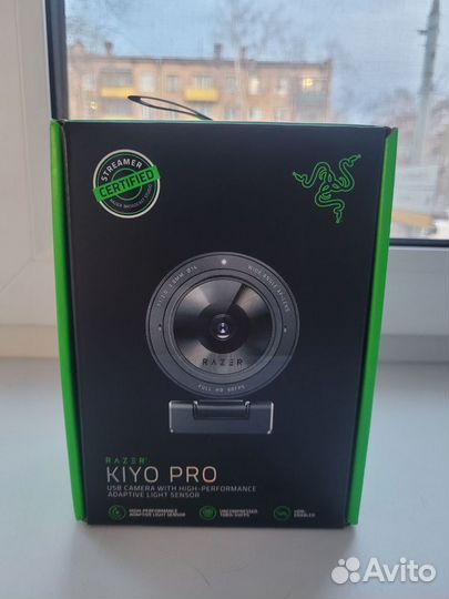 Вебкамера razer Kiyo pro
