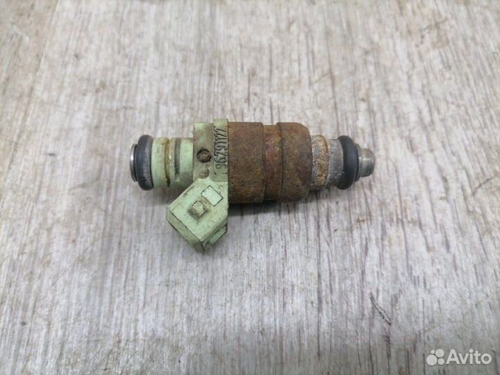 Форсунка инжекторная Daewoo Nexia N150 F16D3 2009