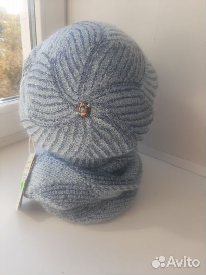 Комплект шапка и снуд женский