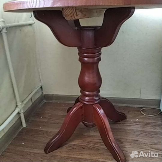 Стол круглый