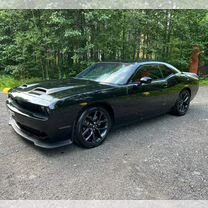 Dodge Challenger 3.6 AT, 2019, 80 000 км, с пробегом, цена 2 100 000 руб.