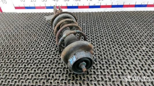 Стойка передняя правая dacia duster 1 (ZAD04N501)