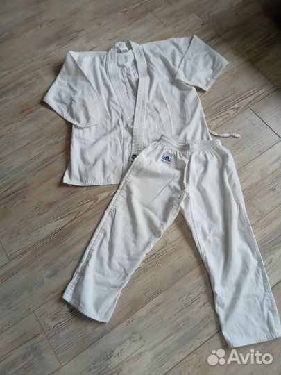Спортивный костюм для мальчика 140