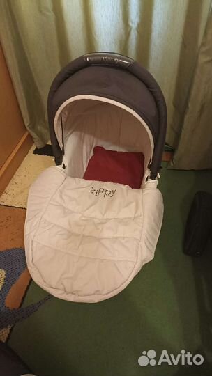 Коляска 3 в 1 Tutis zippy