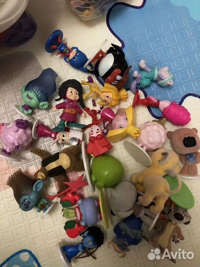 Игрушки пакетом много