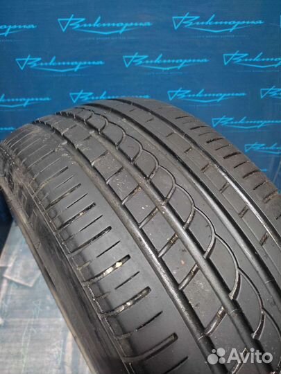 Pirelli P Zero Rosso 235/45 R19