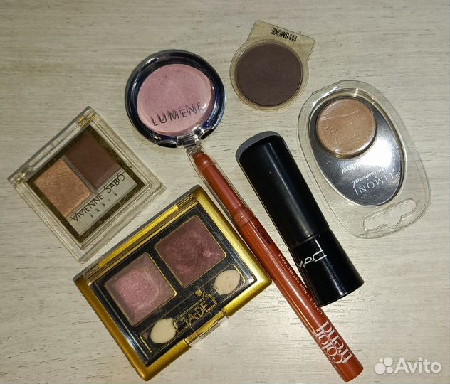 Тени помада