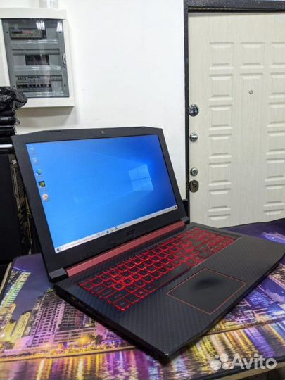 Игровой ноутбук Acer nitro i5-8300 gtx1050 4gb