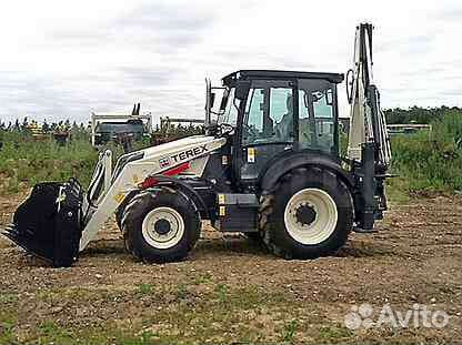 Экскаватор-погрузчик