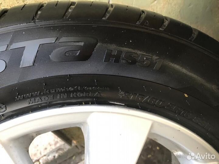 Kumho Ecsta HS51 215/60 R16