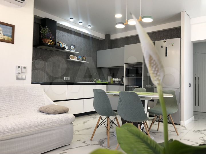 2-к. квартира, 87 м², 3/9 эт.