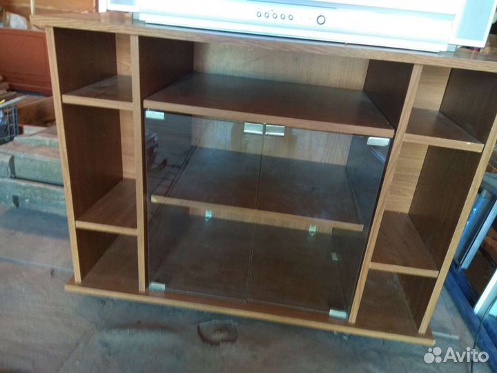 Тумба под телевизор